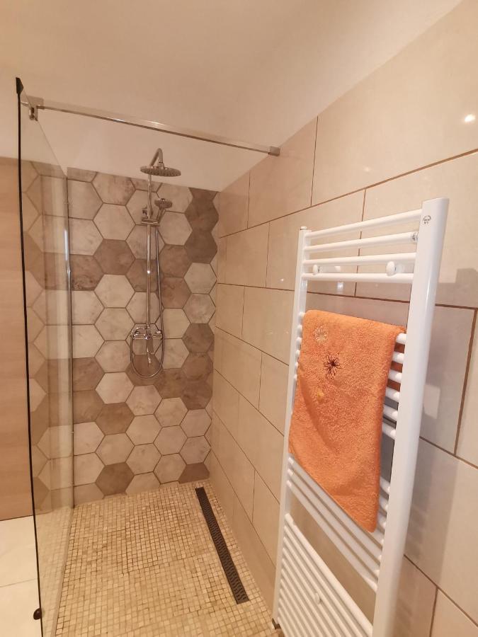 Apartment Sandra2 Ловран Екстер'єр фото
